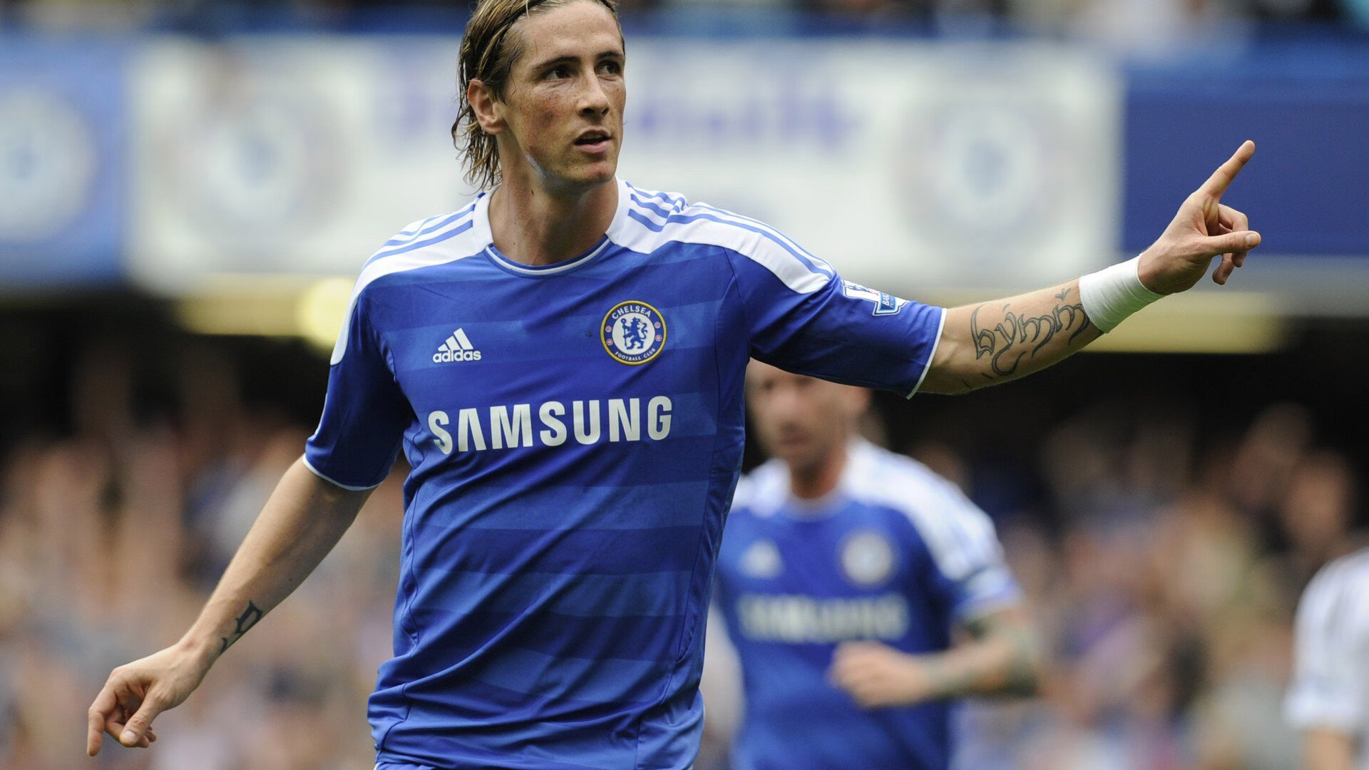 九游官网入口充值-“华金·托比利亚的全能防守与强大领导力,成为美洲狮队的战术支柱”